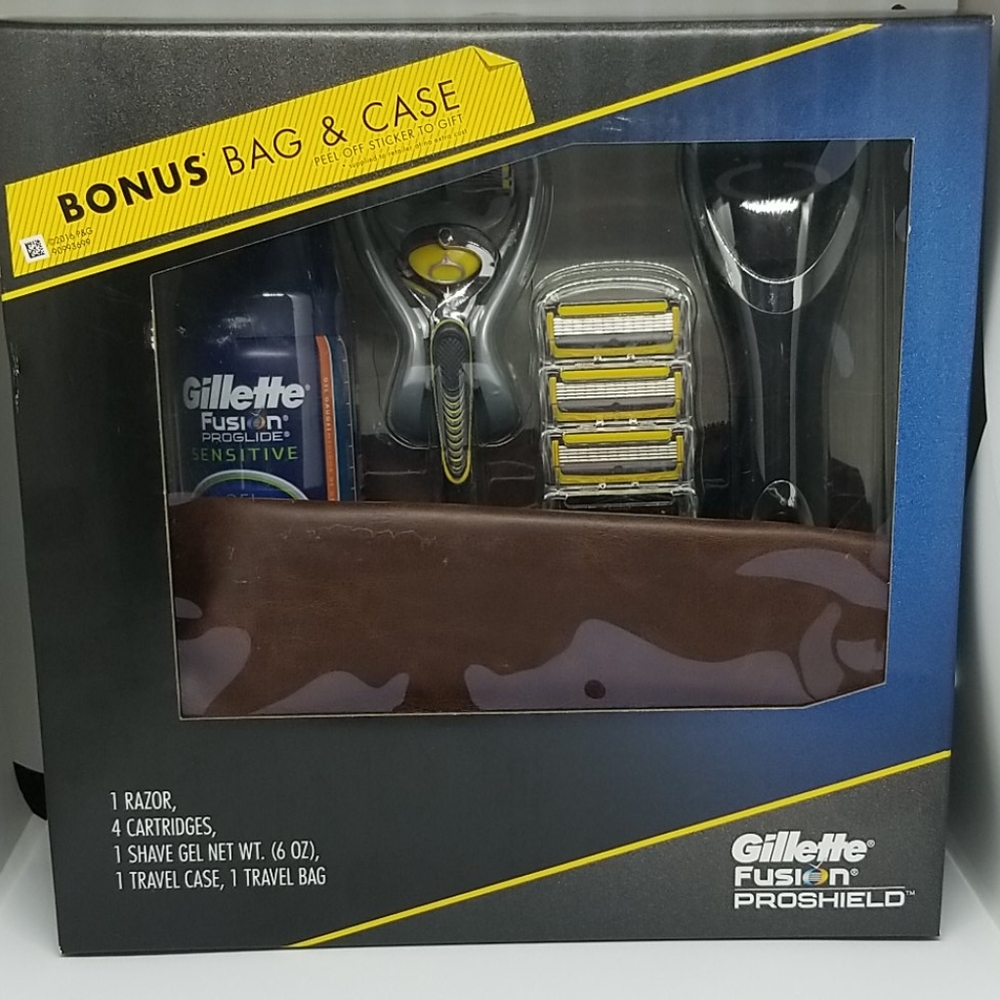 A26 SHOW ITEM 8pc Mens Gillette Grooming Toiletry Travel Bag